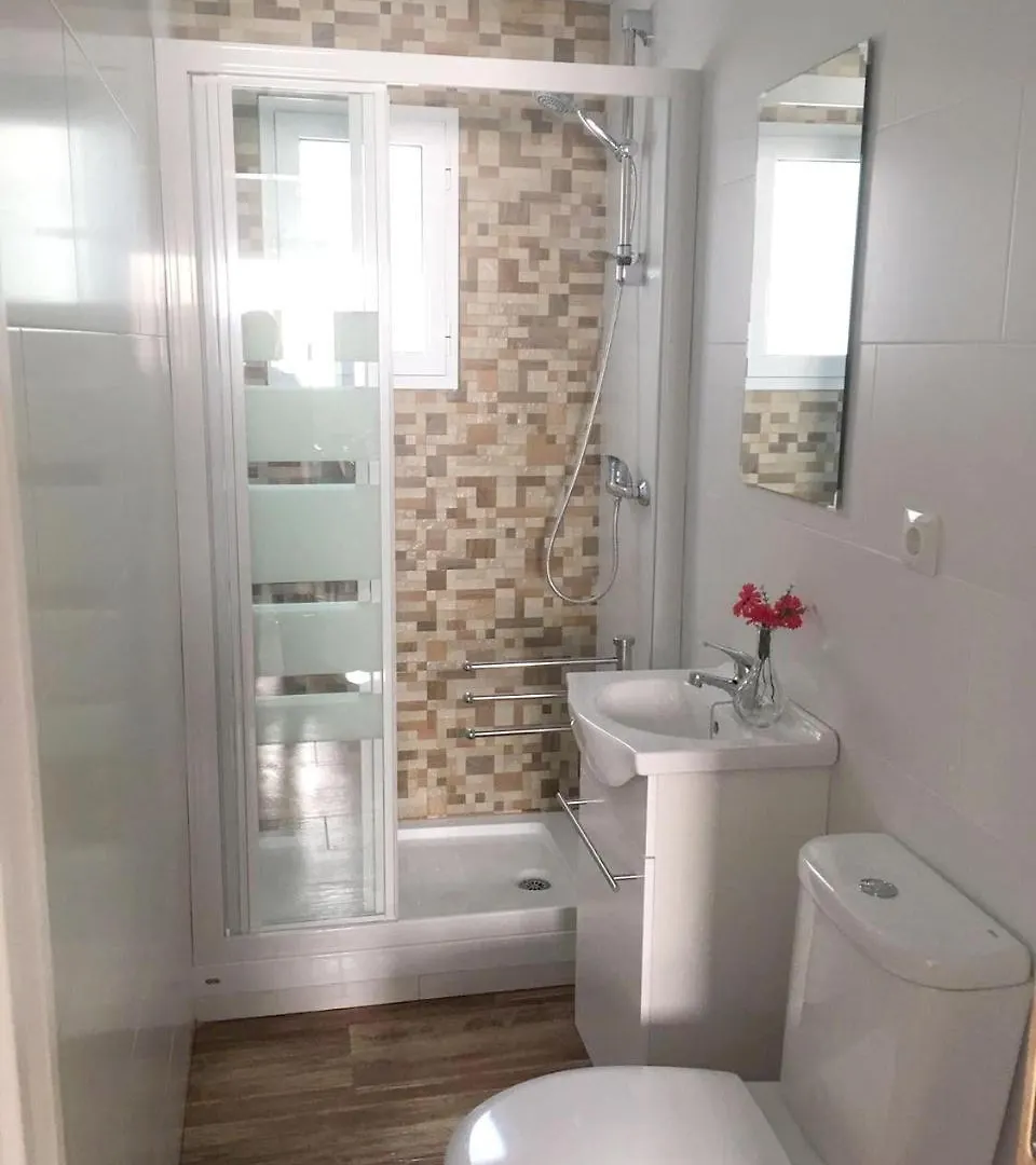 Apartment With 3 Bedrooms In Malaga, With Wifi 马拉加